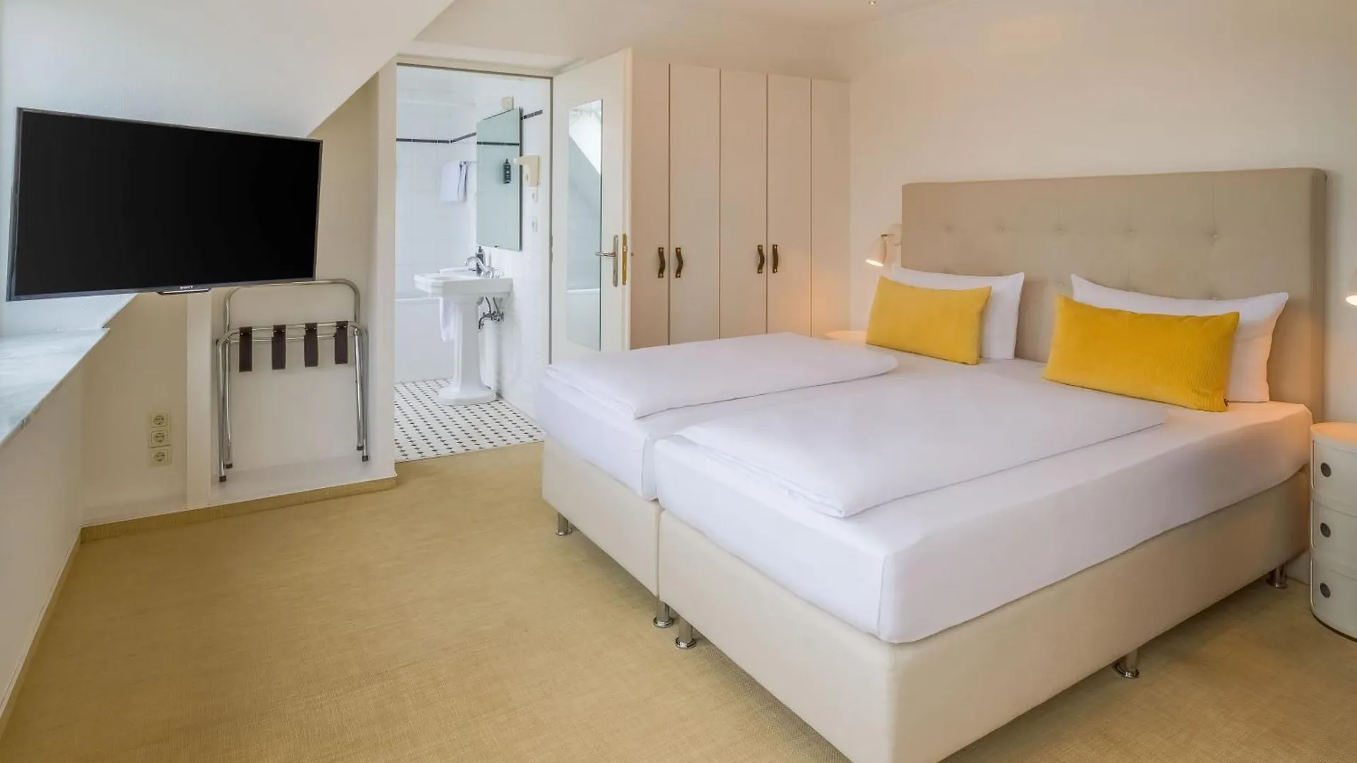 Rugs Hotel Koeln Keulen