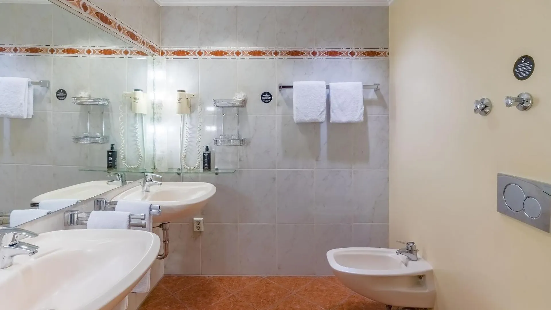 Rugs Hotel Koeln